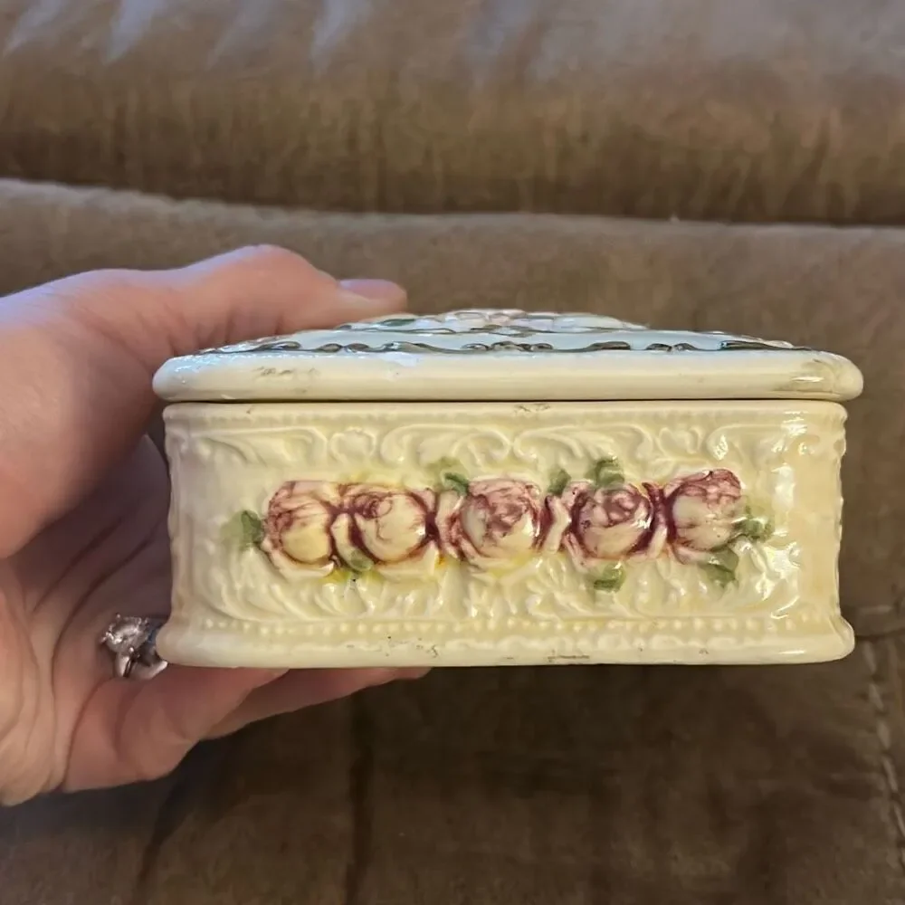 Vintage Weiss Hand Painted Trinket‎ Box – Made in Brazil – Mid Century 5